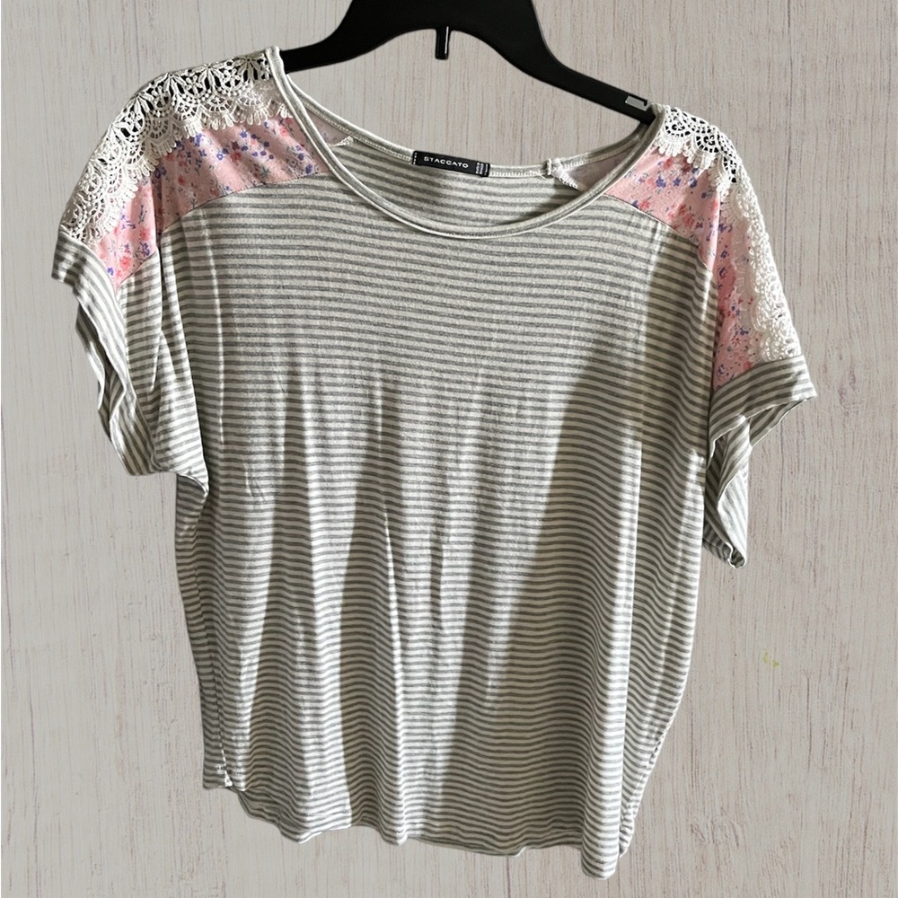 Staccato Women’s Boutique Shirt Size Large‎